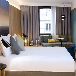 **** Otel Drawing Fransa