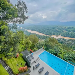 **** Otel Mount Blue Sri Lanka